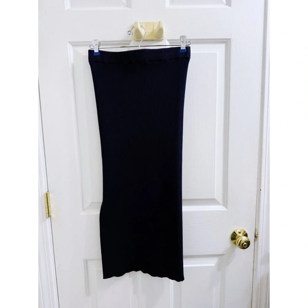 House of Harlow Ribbed Side Slit Midi Skirt in Navy